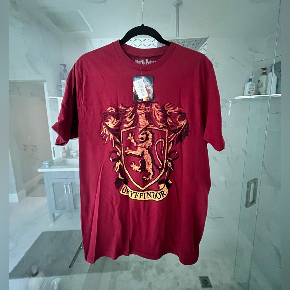 Harry Potter Gryffindor NWT Large